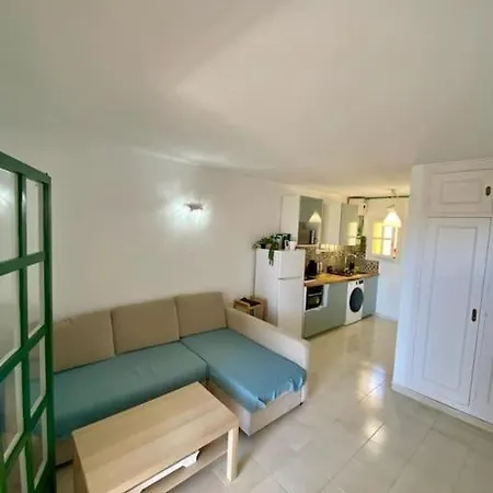 Bright And Cosy Ground-floor By The Sea 公寓 *